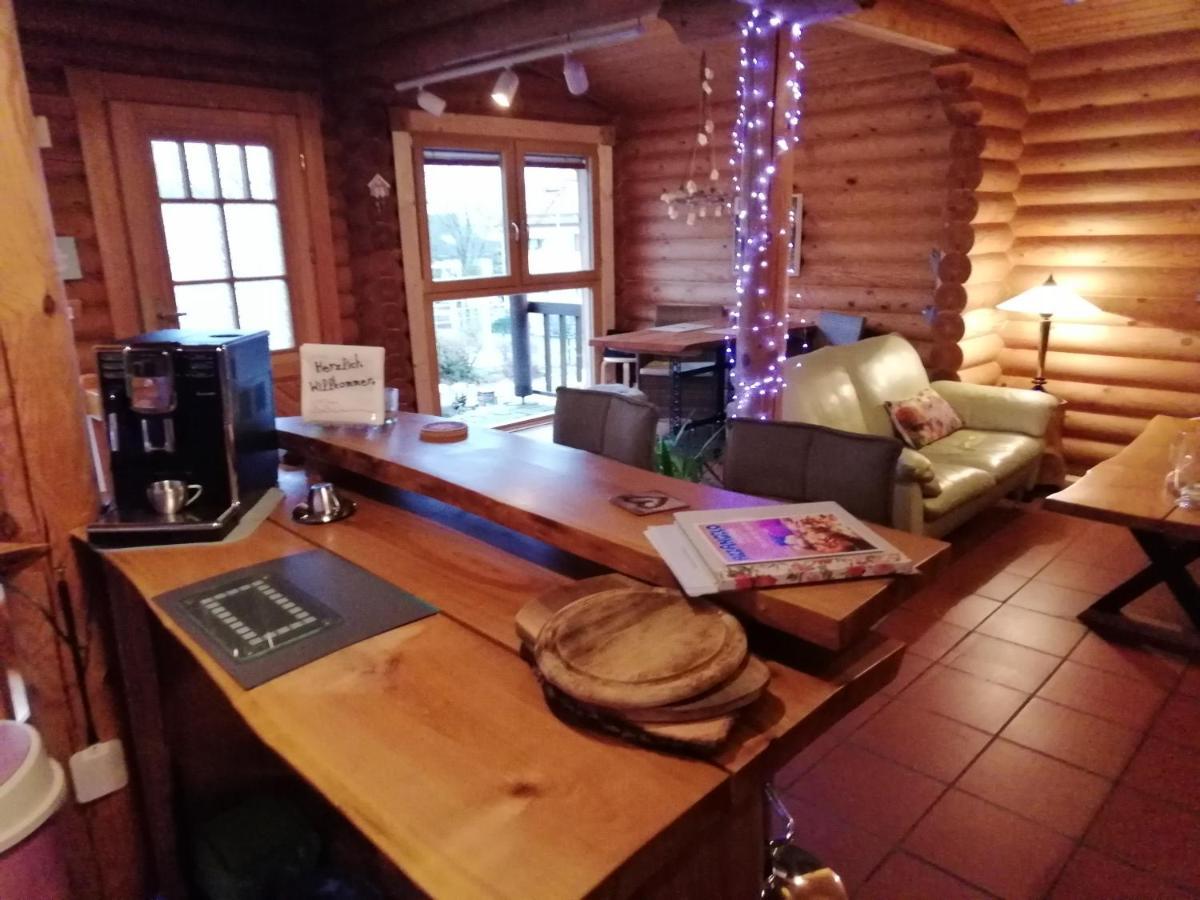 Ferienwohnung Blockhaus Juka Vinningen Exterior photo
